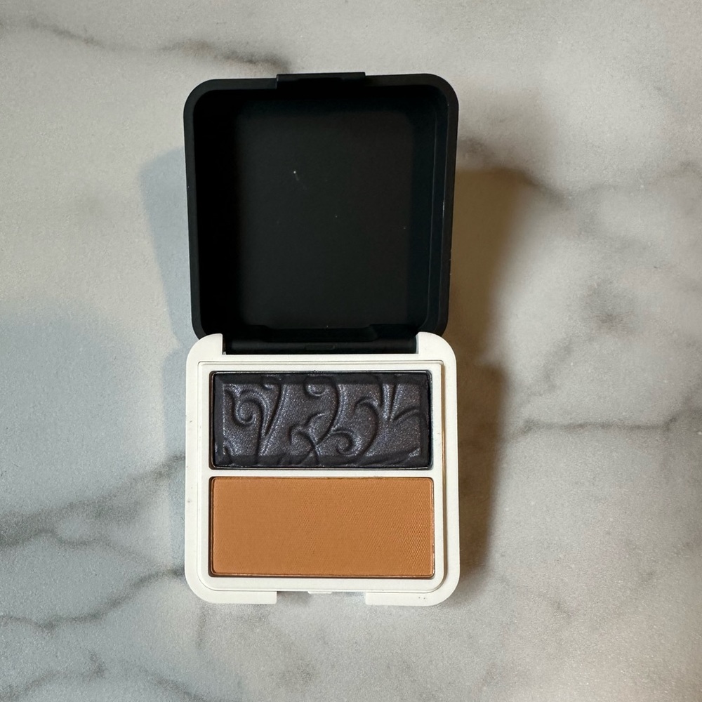 Younique Duet In Sync Eyeshadow NIB